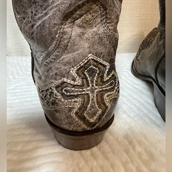 Soto Pre-Owned Great Condition Women’s Size 10.5 Embroidered Leather Boots - Picture 10 of 11